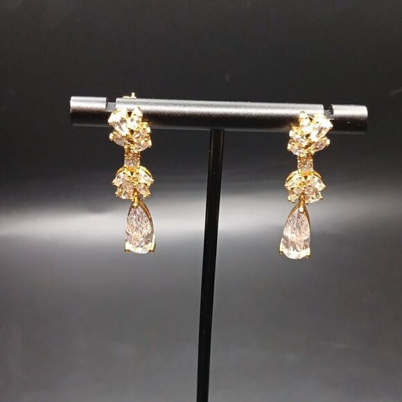 New 3 Piece Jewelry Set, Cubic Zirconia Teardrop Leaf Cluster Y Necklace, Bracel - Picture 5 of 6